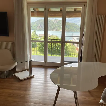 Vakantiehuis Grosszuegiges Mit Pool Fast Direkt Am *
